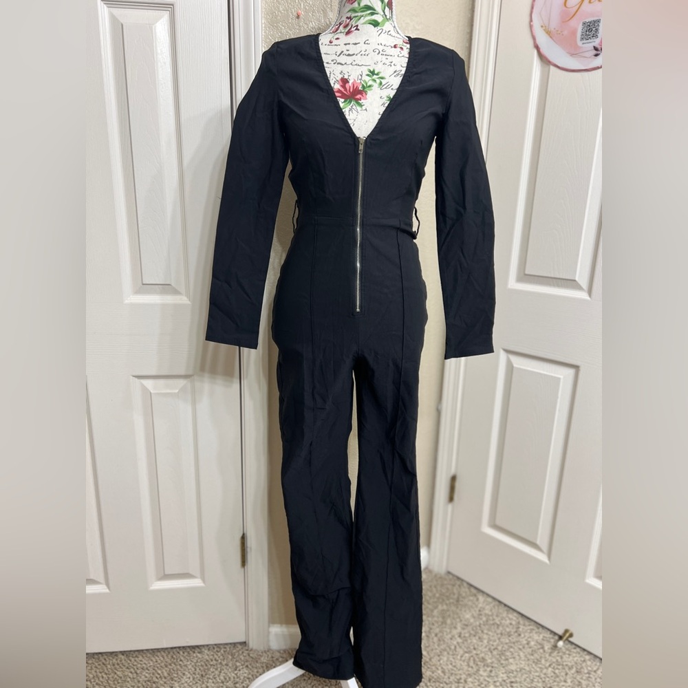 Elegant Black Zippered Jumpsuit size 6